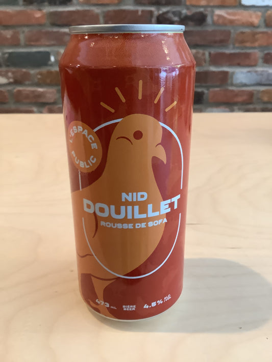 NID DOUILLET - Rousse de Sofa